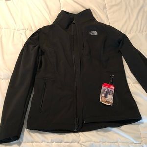 ❤️Sold❤️North Face Women’s Large Jacket (New)